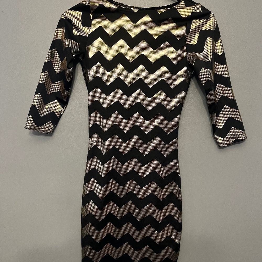 Blackmilk ZIG ZAG GOLD 3/4 SLEEVE DRESS - Small